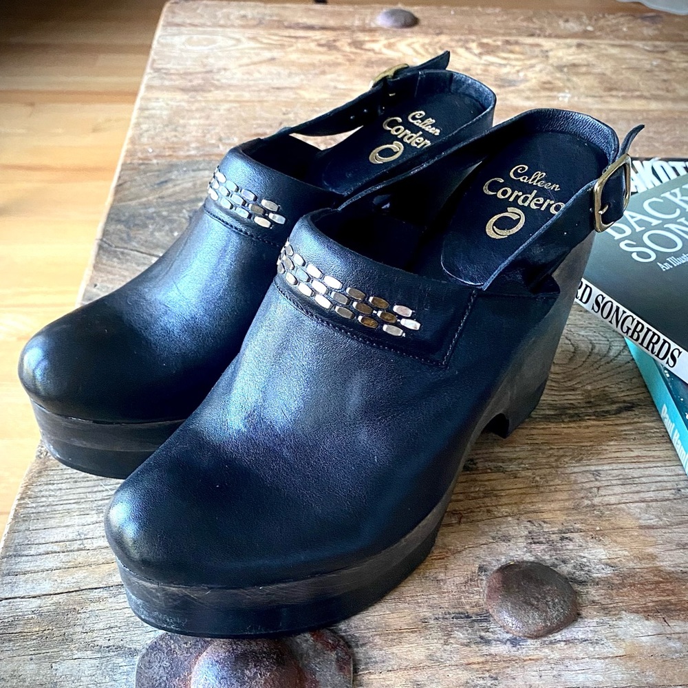 CALEEN CORDERO 💜Fabulous Clogs with strap & buckle 💜EUC💜 9 1/2 💜GORGEOUS 💜